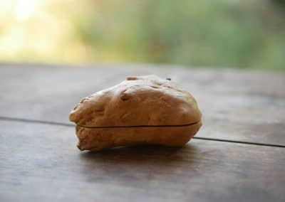 Baumperle Schatulle mit Fläschchen und Rabe