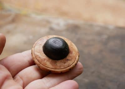 Handschmeichler Ufo aus Baumperle