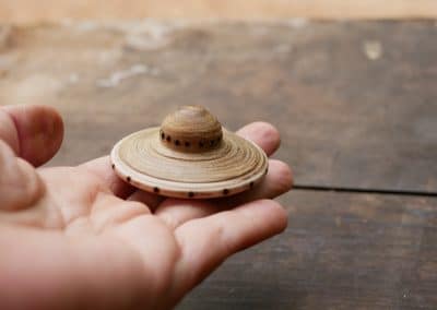 Handschmeichler Ufo aus Baumperle