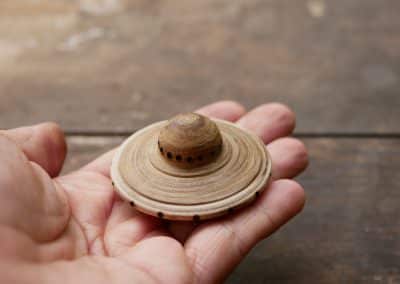 Handschmeichler Ufo aus Baumperle