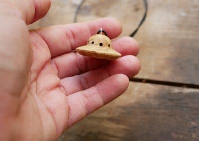 Ufo Kette Baumperle gedrechselt