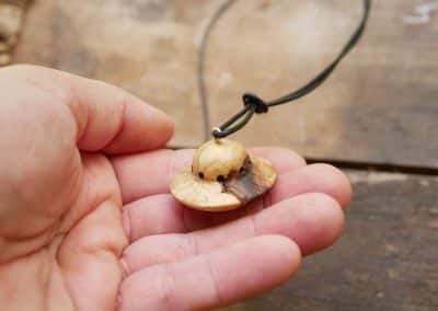 Ufo Kette Baumperle gedrechselt
