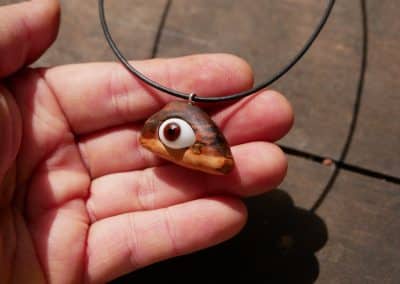 Auge in Baumperle