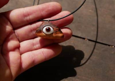 Auge in Baumperle