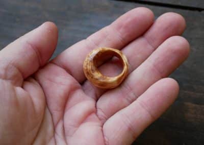 Ring aus Baumperle