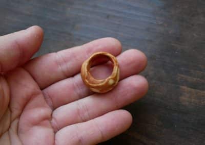 Ring aus Baumperle