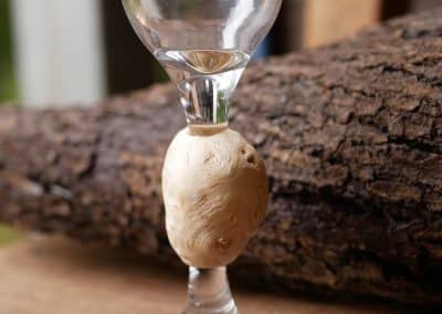 Likörglas mit Baumperle