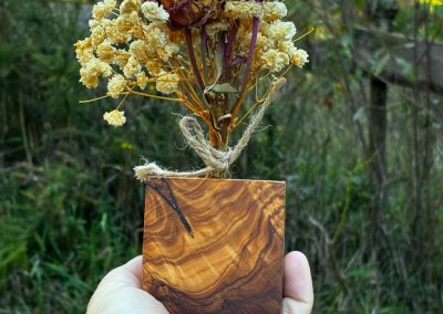 Trockenblumen Vase aus Olivenholz