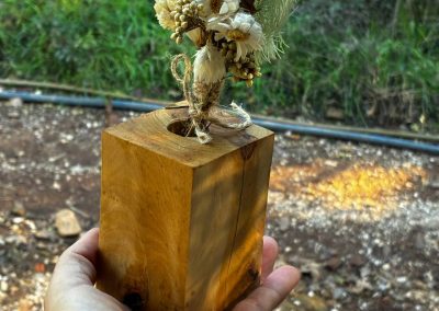 Trockenblumen Vase aus Olivenholz