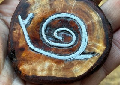 Handschmeichler mit Schnecke aus Metall