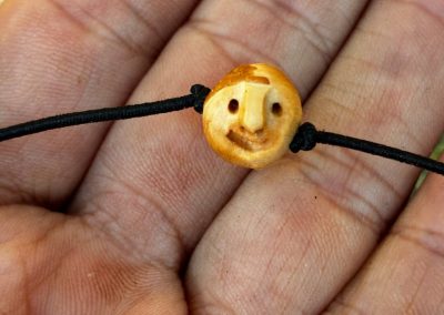 Wichtel Gummiband aus Baumperle