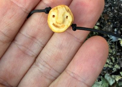 Wichtel Gummiband aus Baumperle