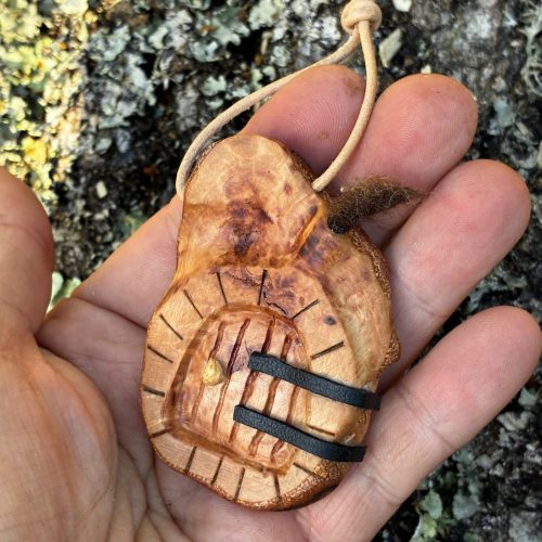 Hobbit Tür aus Baumperle