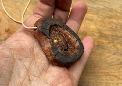 Hobbit Tür aus Baumperle