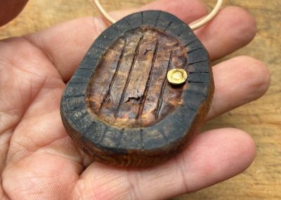 Hobbit Tür aus Baumperle