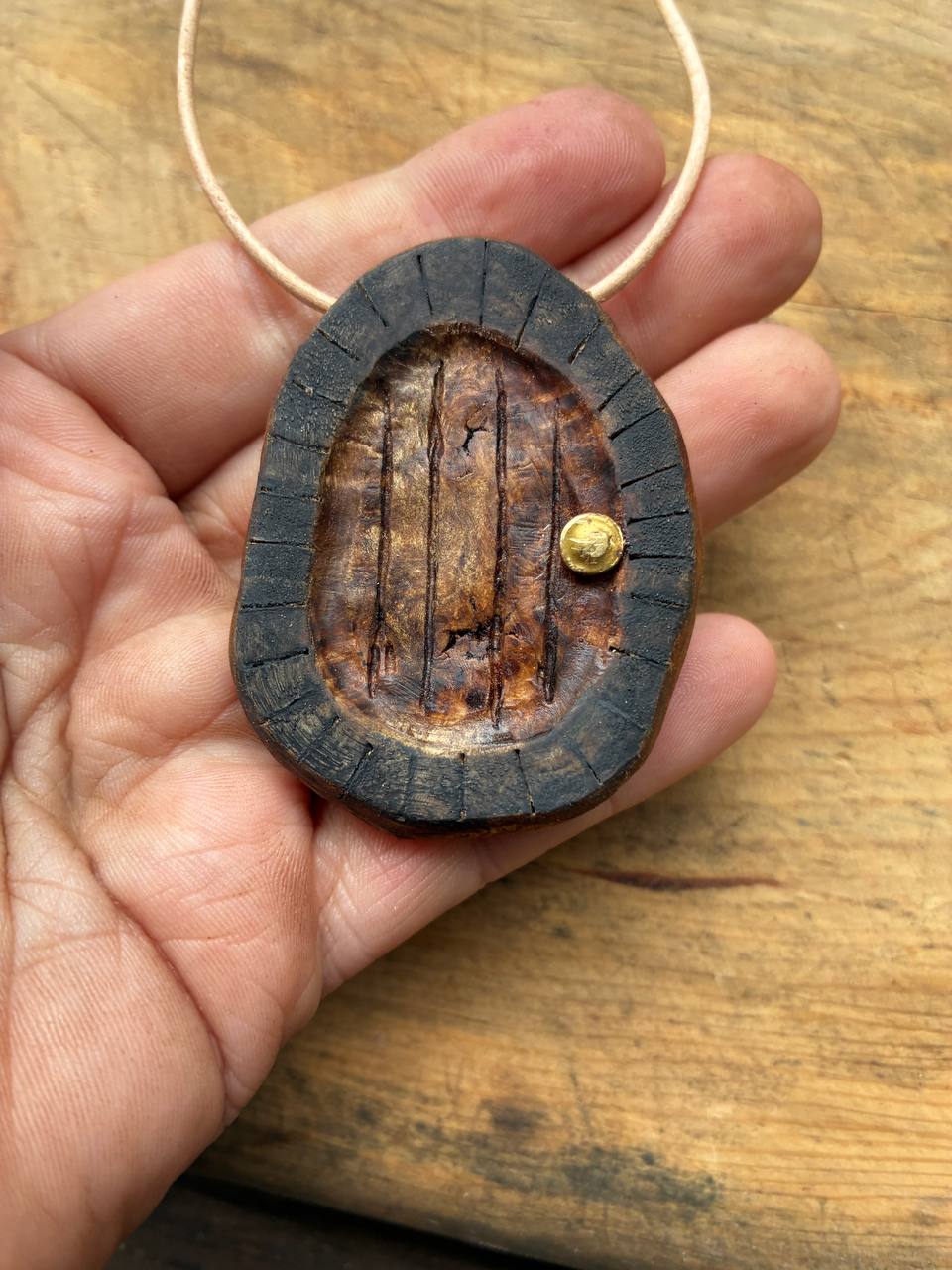 Hobbit Tür aus Baumperle