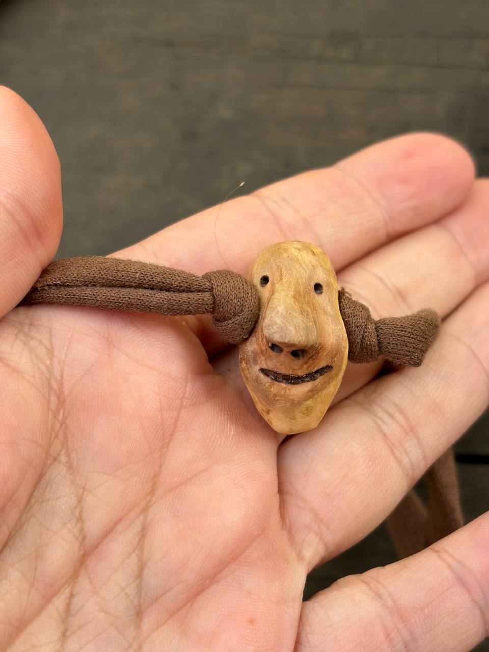 Wickelarmband mit Baumperlen Wichtel