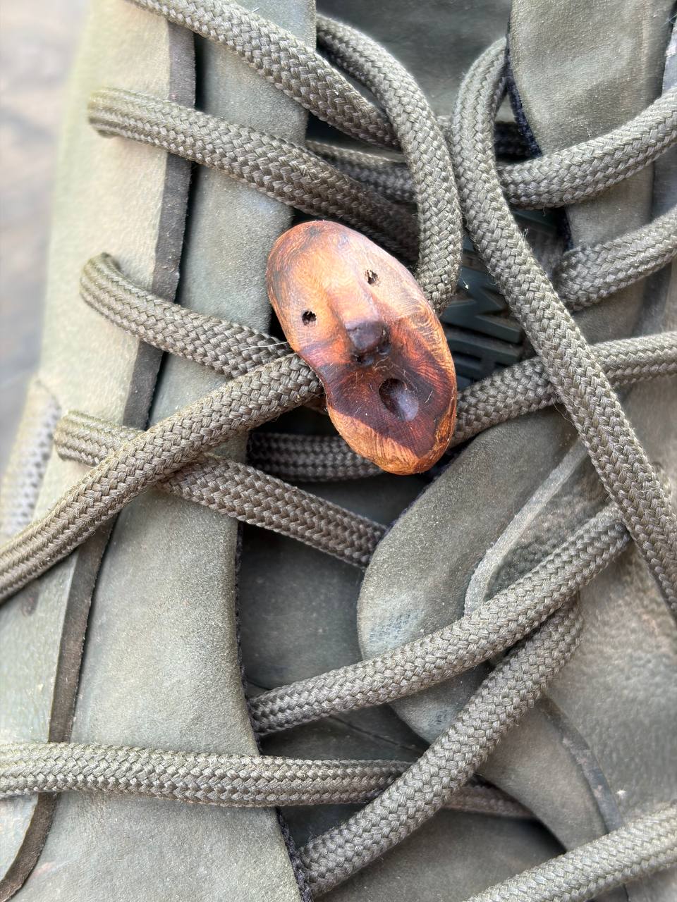 Schuhwichtel aus Baumperle