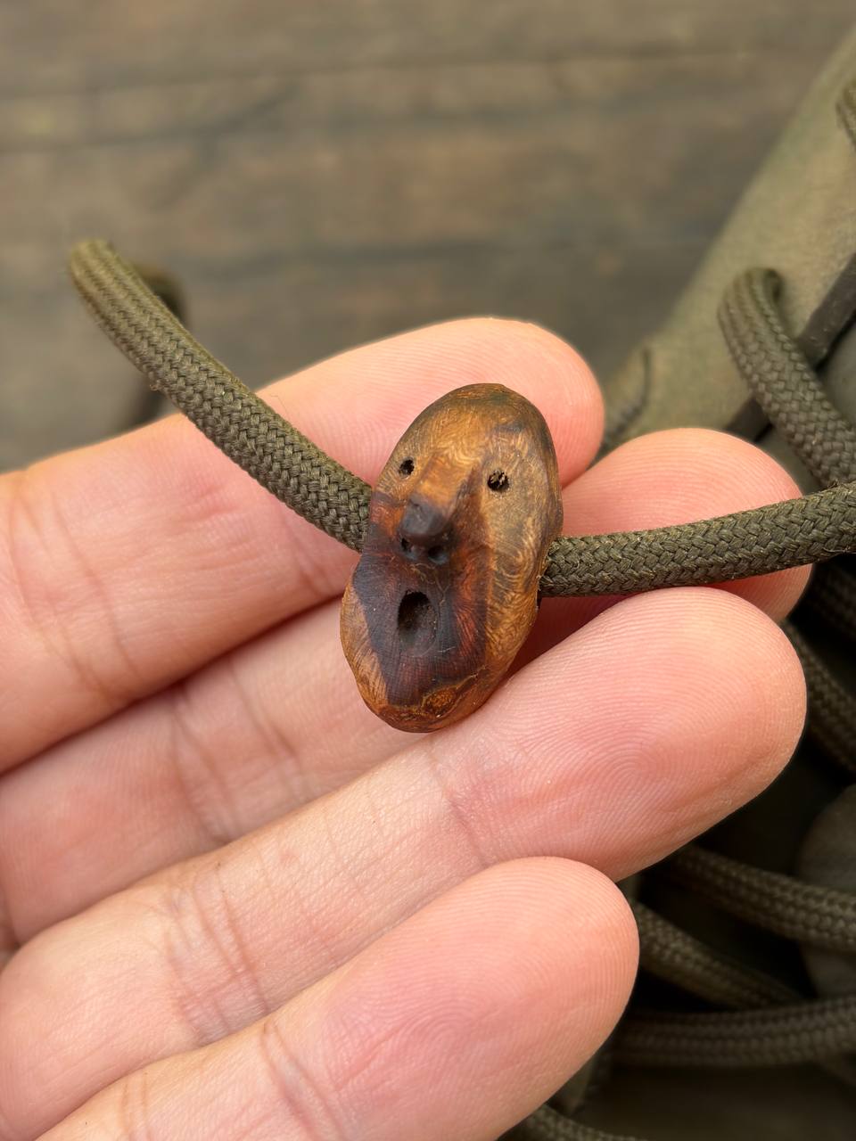 Schuhwichtel aus Baumperle