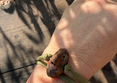 Wickelarmband mit Baumperlen Wichtel