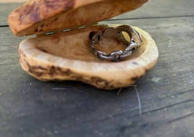 Schatulle für Ringe aus Baumperle