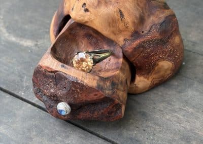 Bandsägenbox aus Baumperle