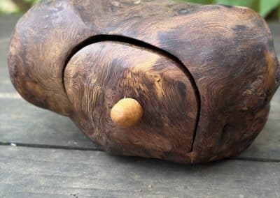 Bandsägenbox aus Baumperle