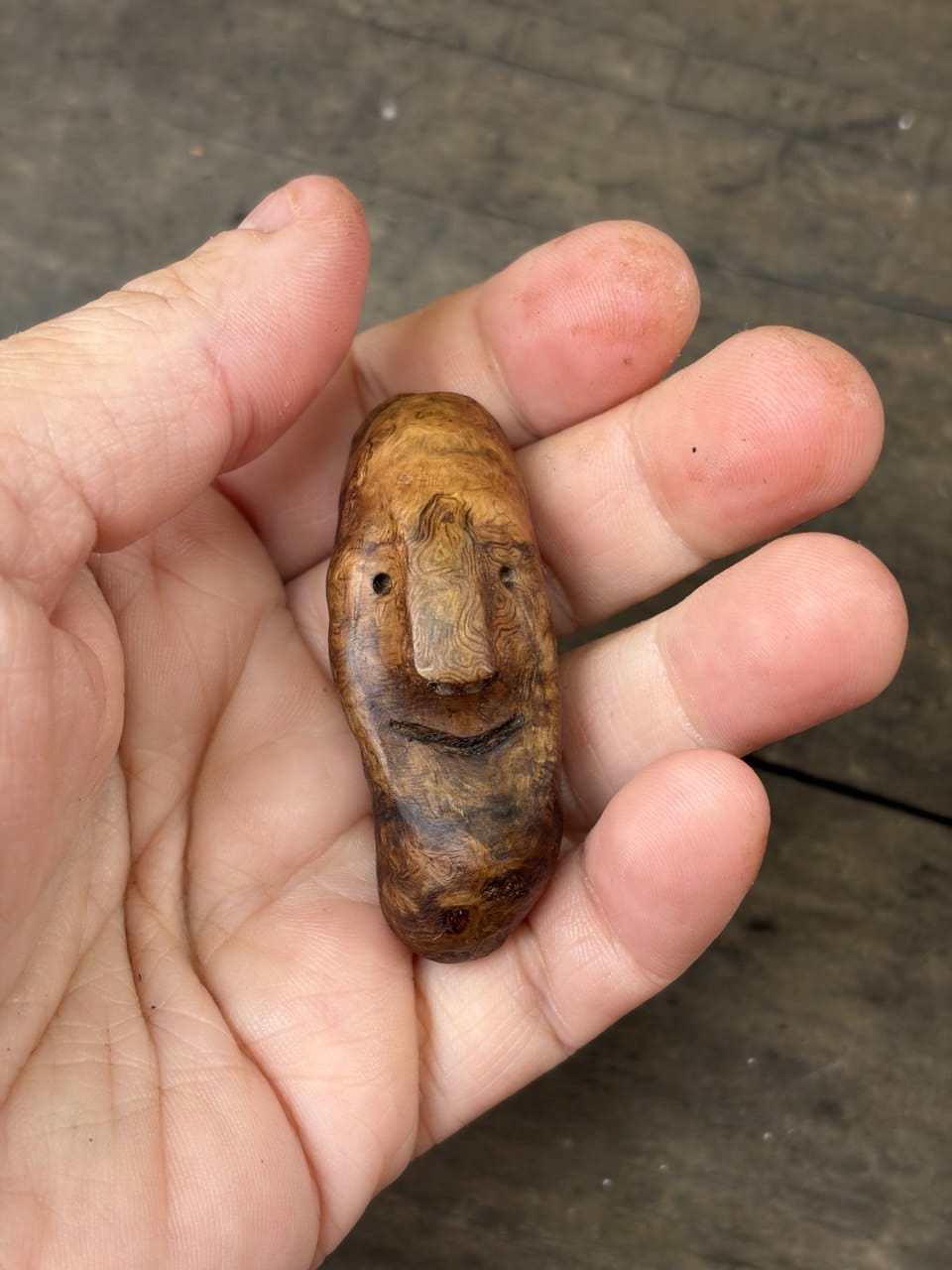 Handschmeichler aus Baumperle als Wichtel