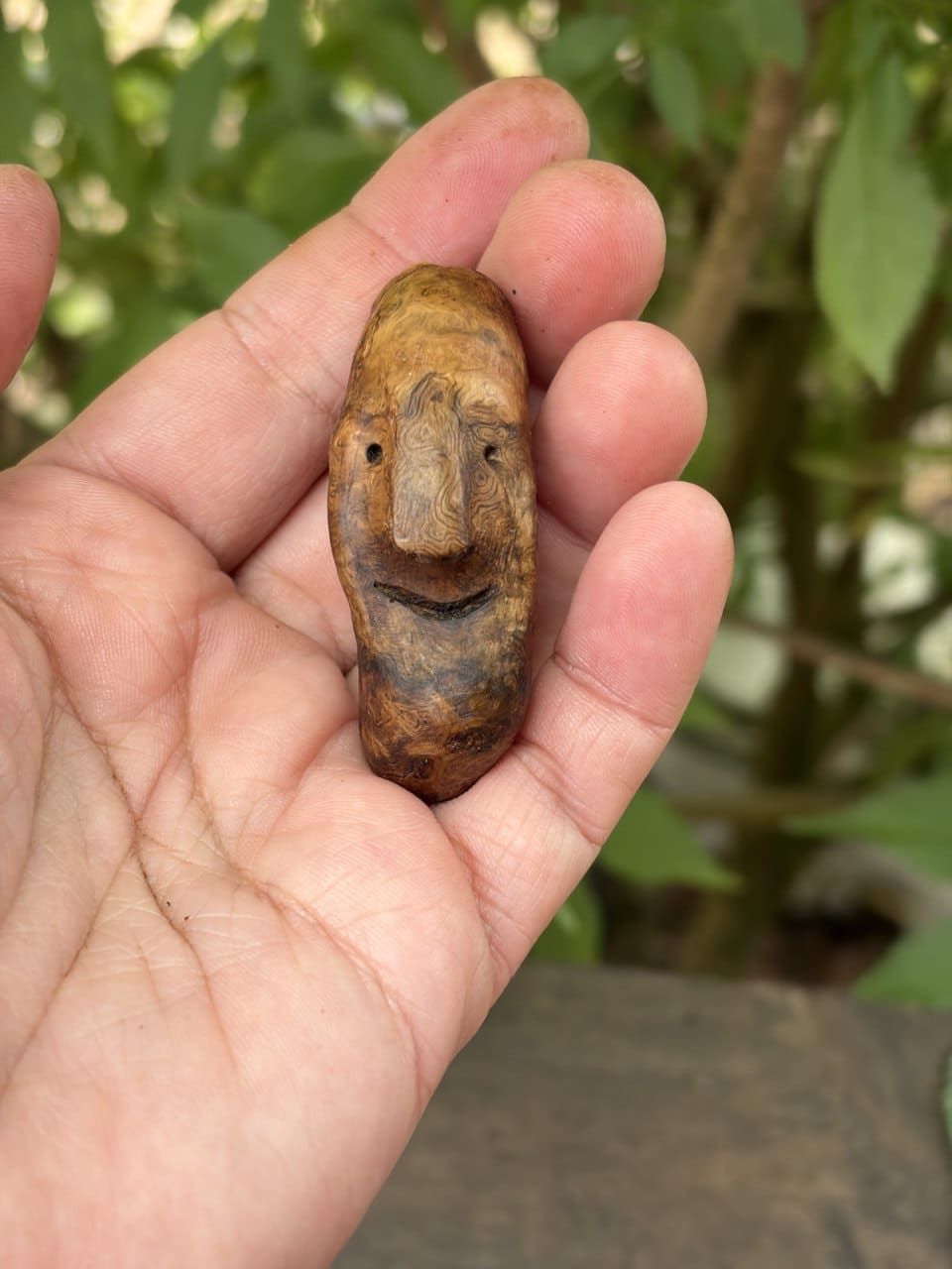 Handschmeichler aus Baumperle als Wichtel
