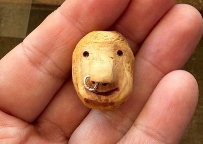 Dreadwichtel aus Baumperle